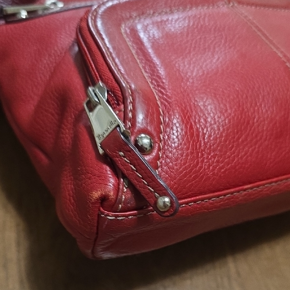 Tignanello Chic Red Leather Crossbody Bag‎ Lightweight Casual Small Bag - Picture 9 of 16
